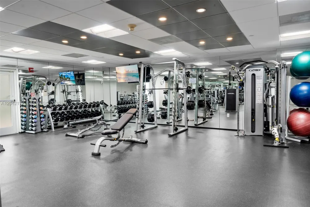 2645 S Bayshore Dr #601 Miami, FL 33133