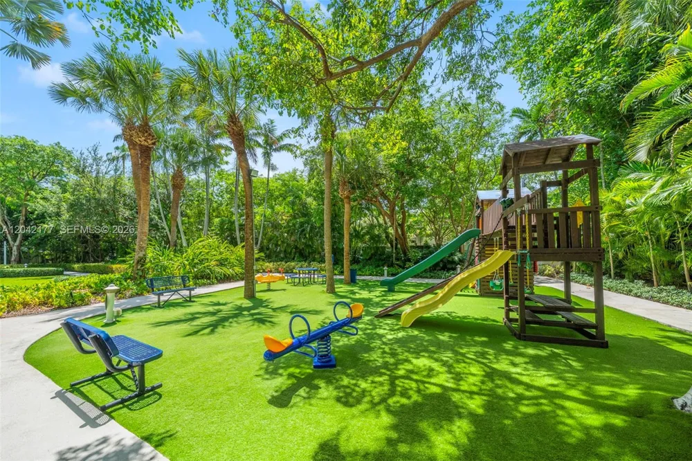2645 S Bayshore Dr #601 Miami, FL 33133