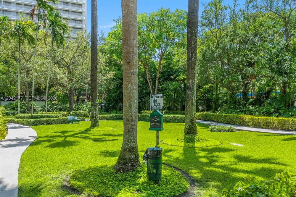 2645 S Bayshore Dr #601 Miami, FL 33133