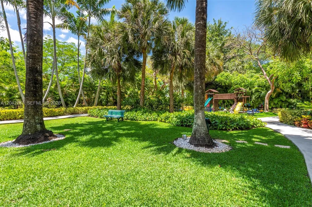 2645 S Bayshore Dr #601 Miami, FL 33133