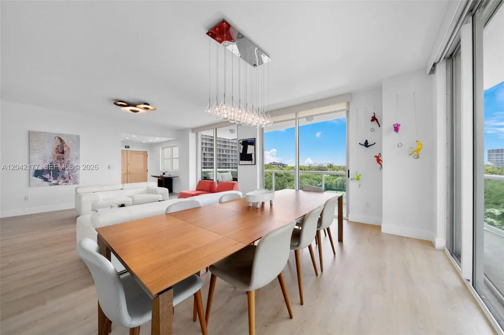 2645 S Bayshore Dr #601 Miami, FL 33133