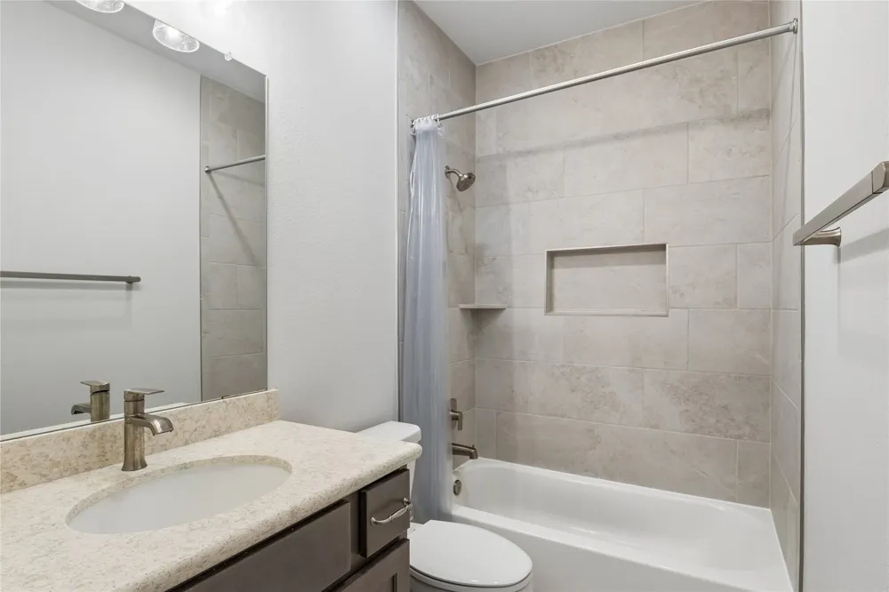 2132 Novara Trail Leander, TX 78641