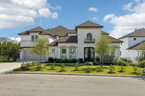 2132 Novara Trail