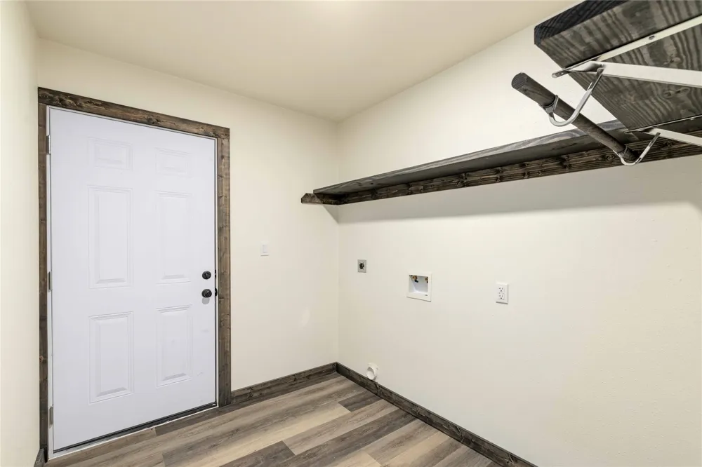 809 W Liveoak Street Coleman, TX 76834