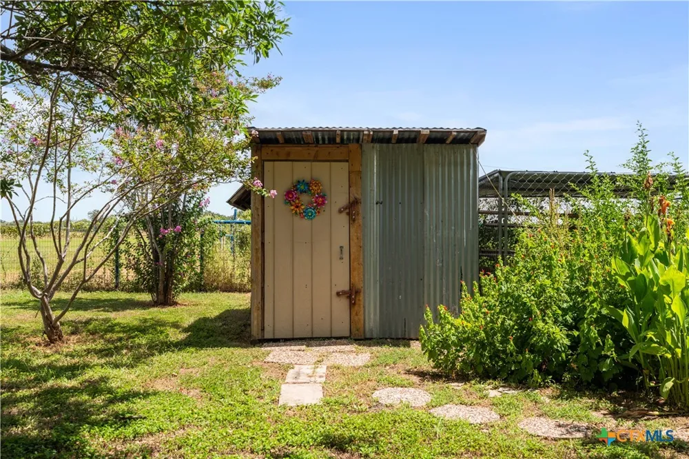 4911 Youngsford Road Marion, TX 78124