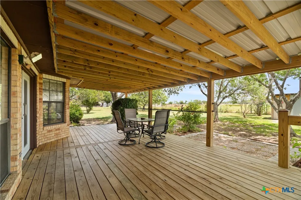 4911 Youngsford Road Marion, TX 78124