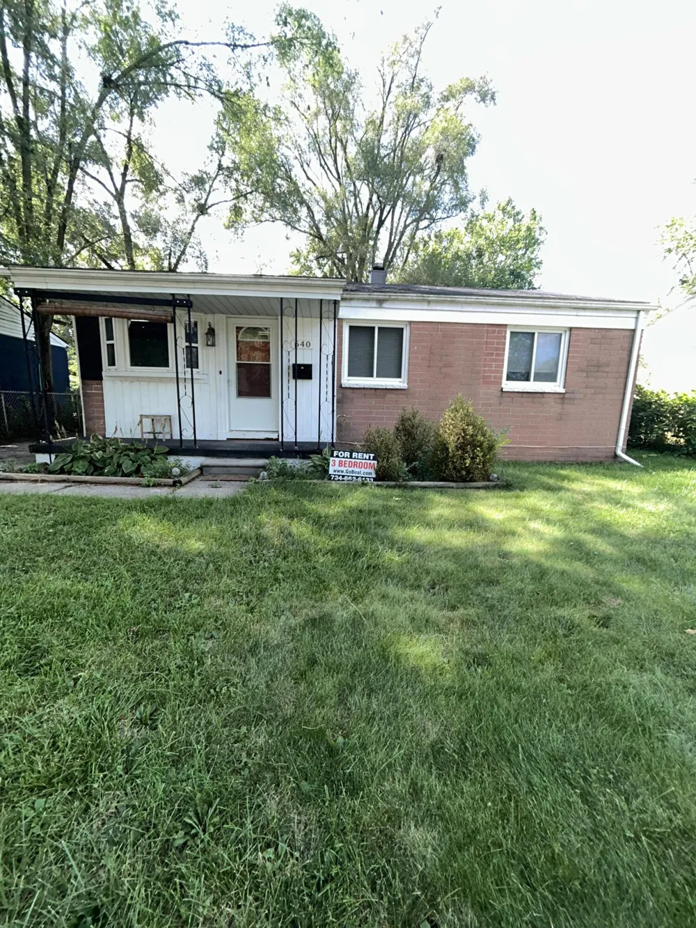 640 Calder Street Ypsilanti, MI 48198