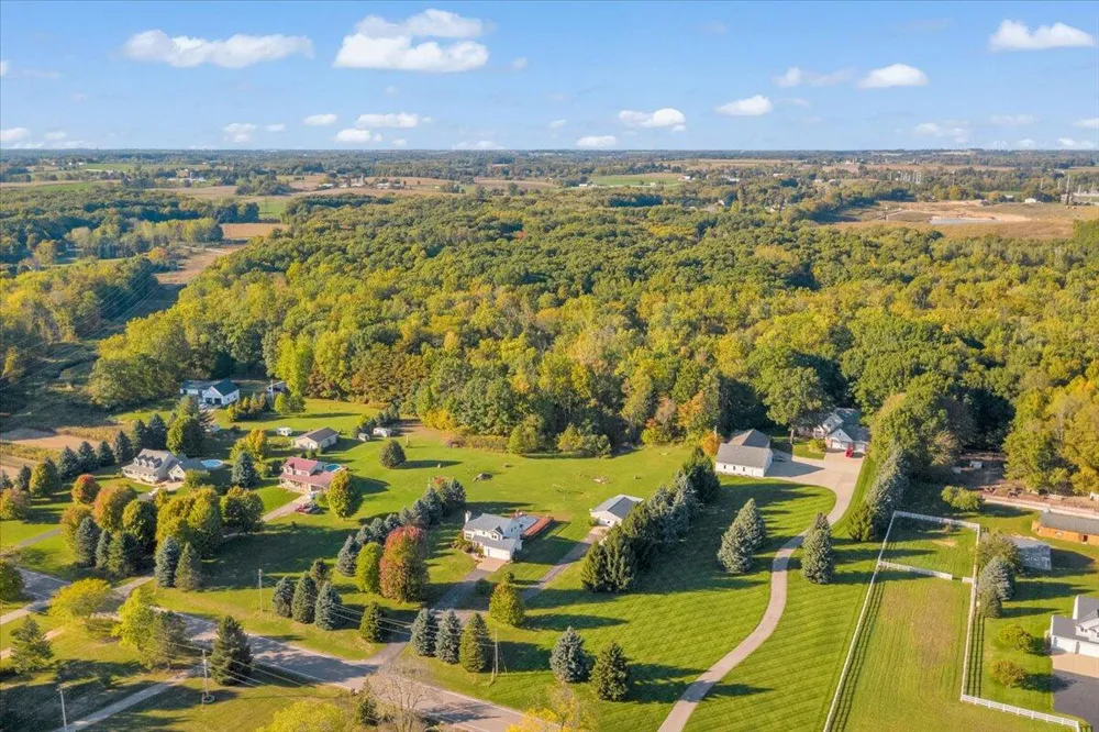 3123 140th Avenue Dorr, MI 49323