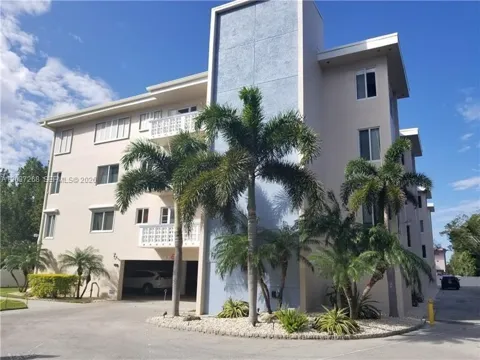 1965 S Ocean Blvd #208