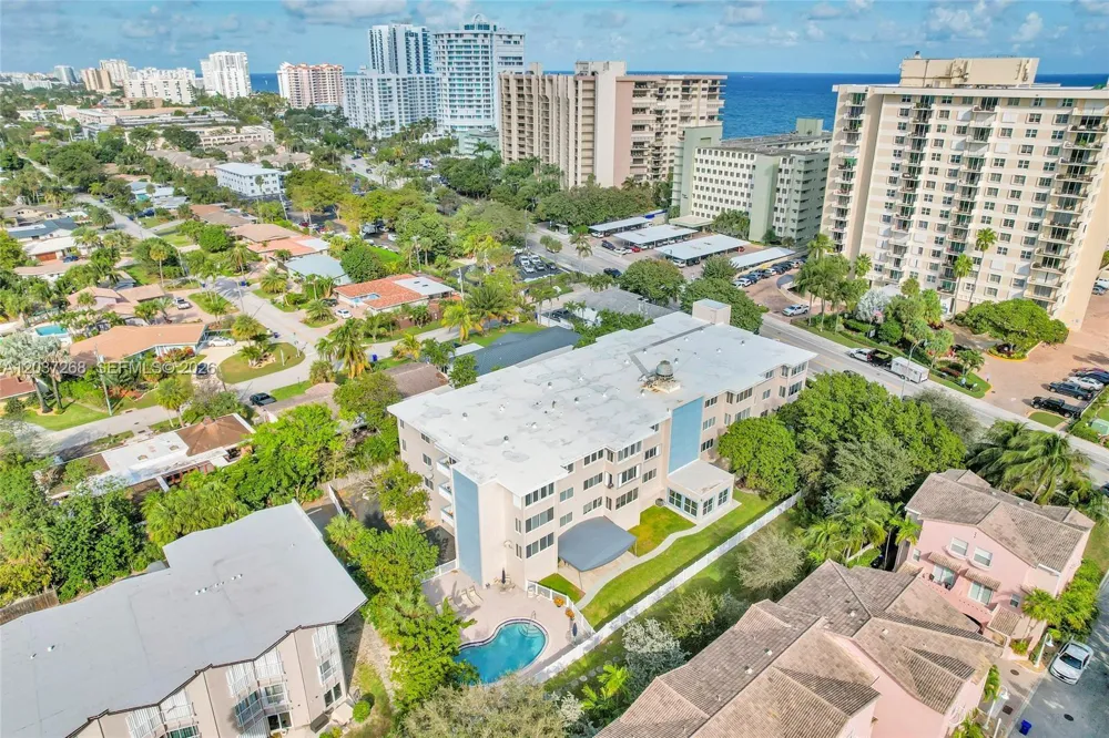 1965 S Ocean Blvd #208 Lauderdale By The Sea, FL 33062