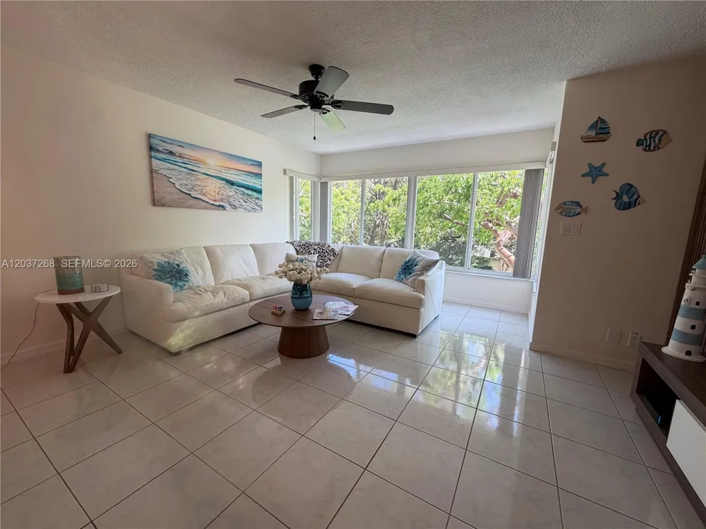 1965 S Ocean Blvd #208 Lauderdale By The Sea, FL 33062