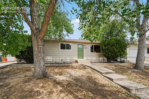 2122 Doniphan Drive