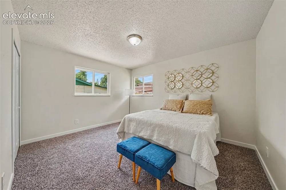 2122 Doniphan Drive Colorado Springs, CO 80910