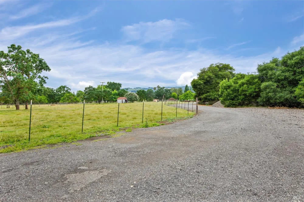 18775 Arnold Drive Sonoma, CA 95476