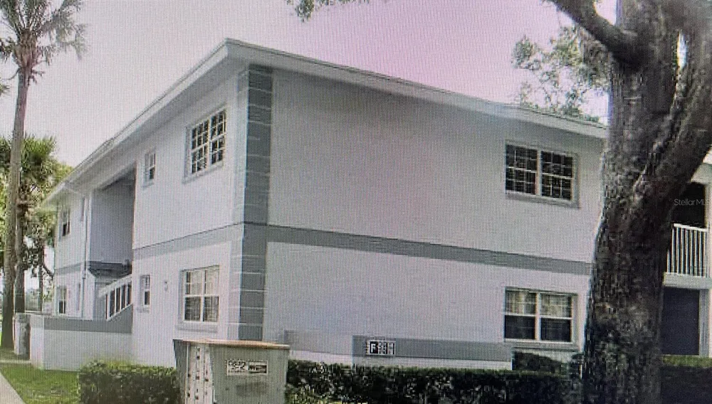 584 FAIRWAYS LANE #F102 ocala, FL 34472
