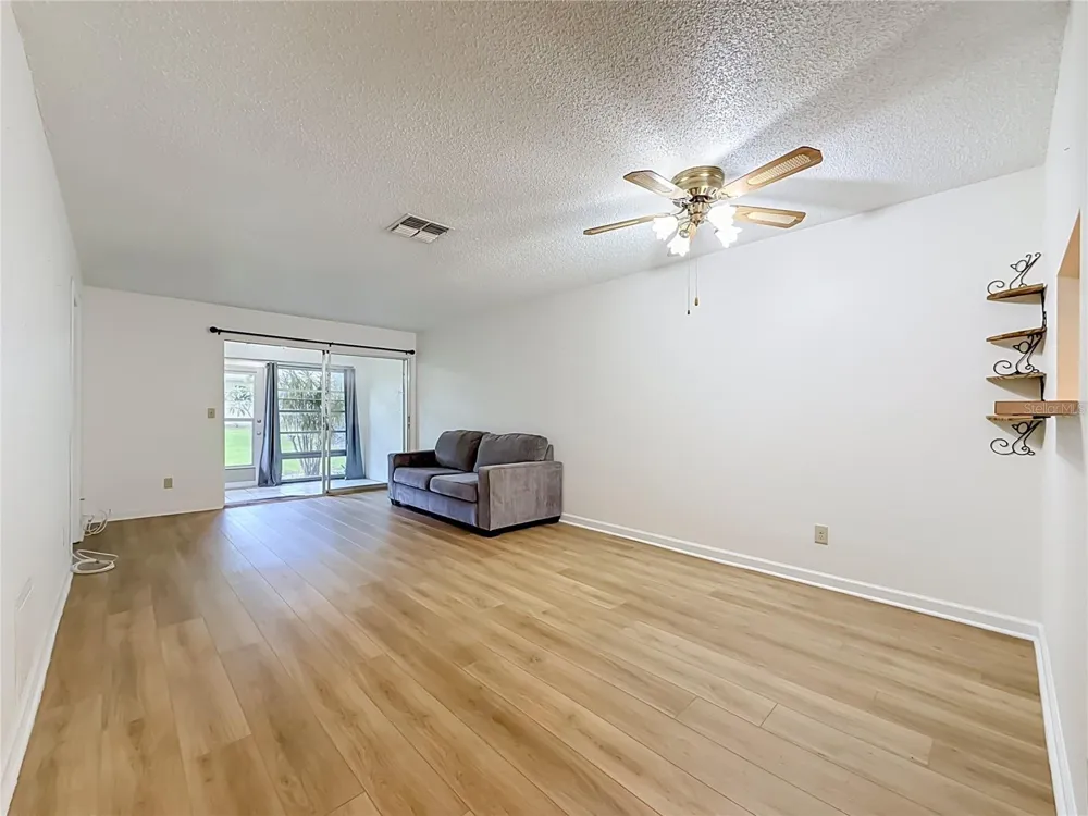 2465 NORTHSIDE DR #503 Clearwater, FL 33761