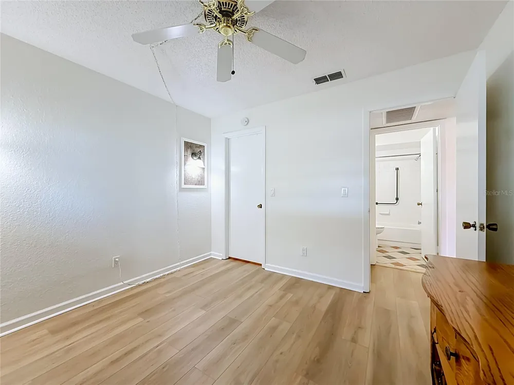 2465 NORTHSIDE DR #503 Clearwater, FL 33761