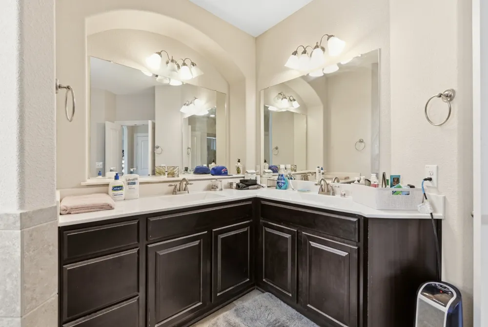 258 Tangerine Drive Buda, TX 78610