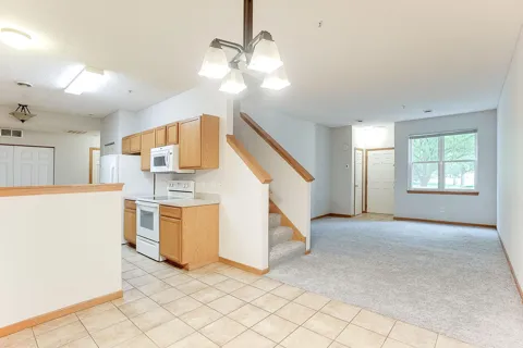 5040 Holly Lane #3