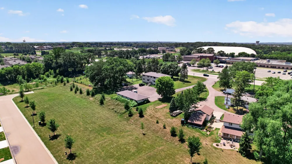 13836 S Robert Trail Rosemount, MN 55068