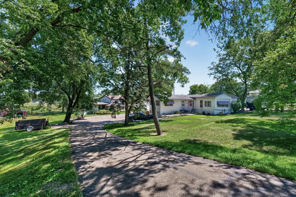 13836 S Robert Trail Rosemount, MN 55068