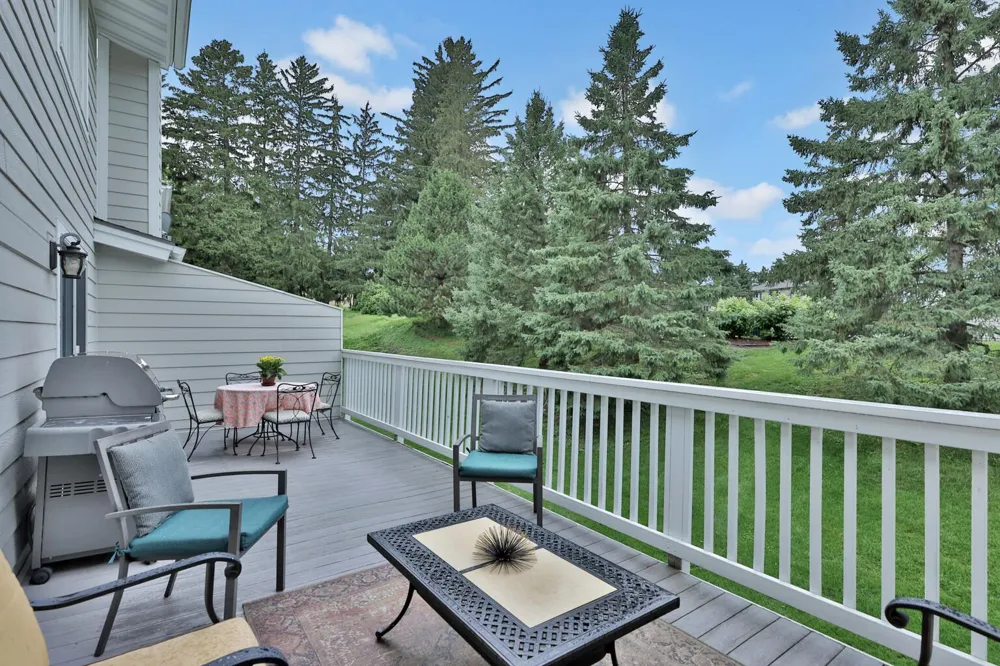 8264 Kingslee Road Bloomington, MN 55438