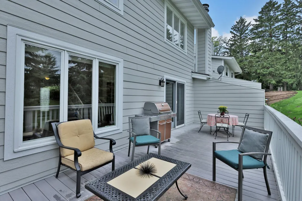 8264 Kingslee Road Bloomington, MN 55438
