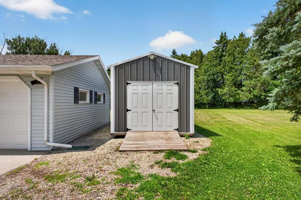 22602 617th Street Mantorville, MN 55955