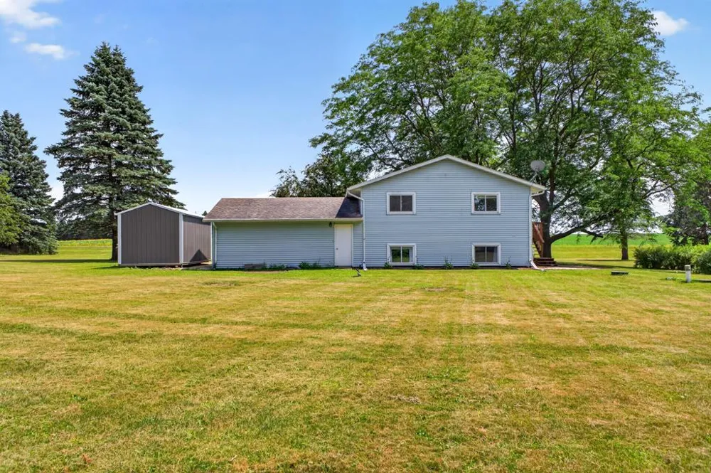 22602 617th Street Mantorville, MN 55955