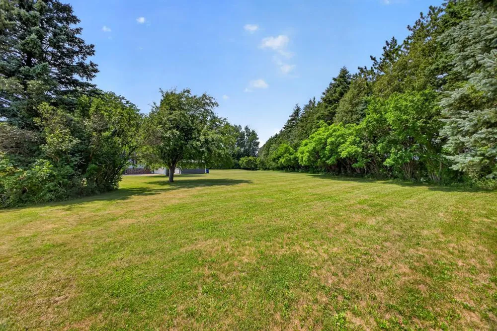 22602 617th Street Mantorville, MN 55955