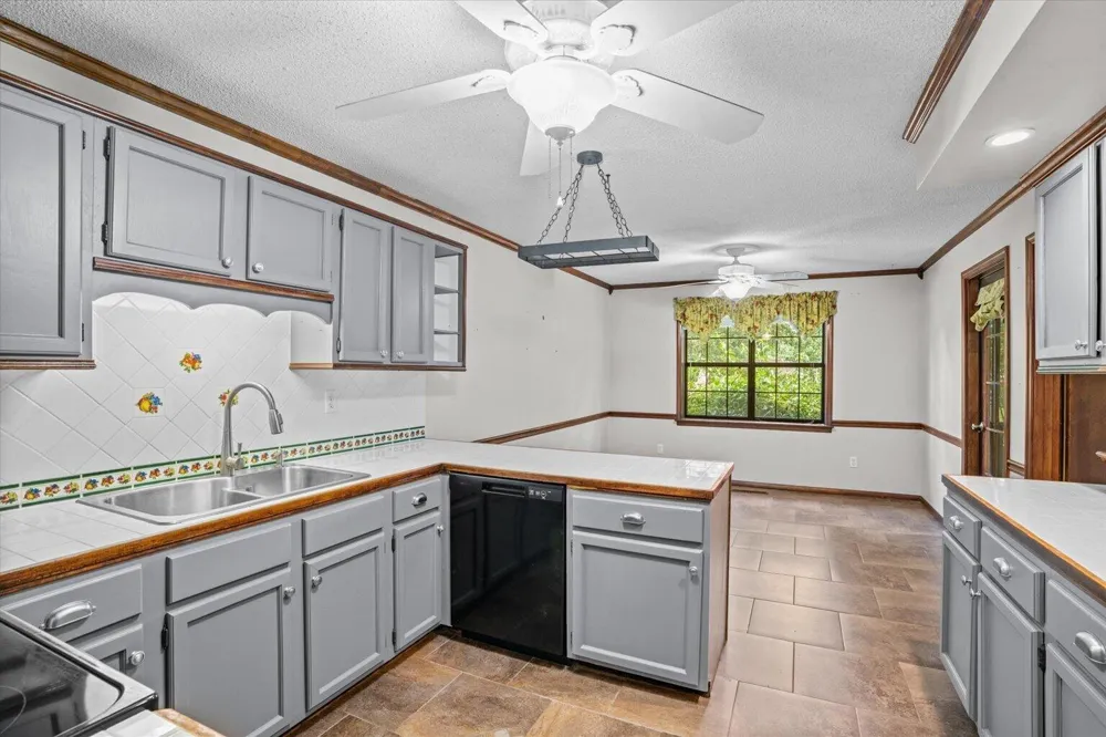 539 Wildwood Drive Chatsworth, GA 30705