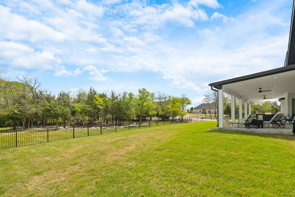 313 Ryker Lane Gunter, TX 75058