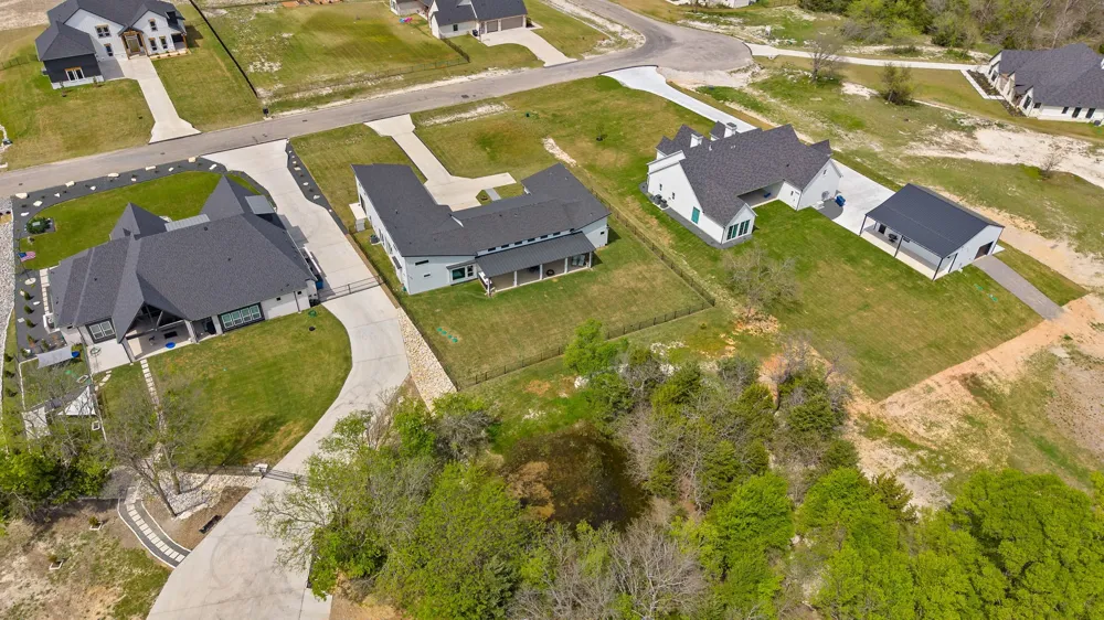 313 Ryker Lane Gunter, TX 75058