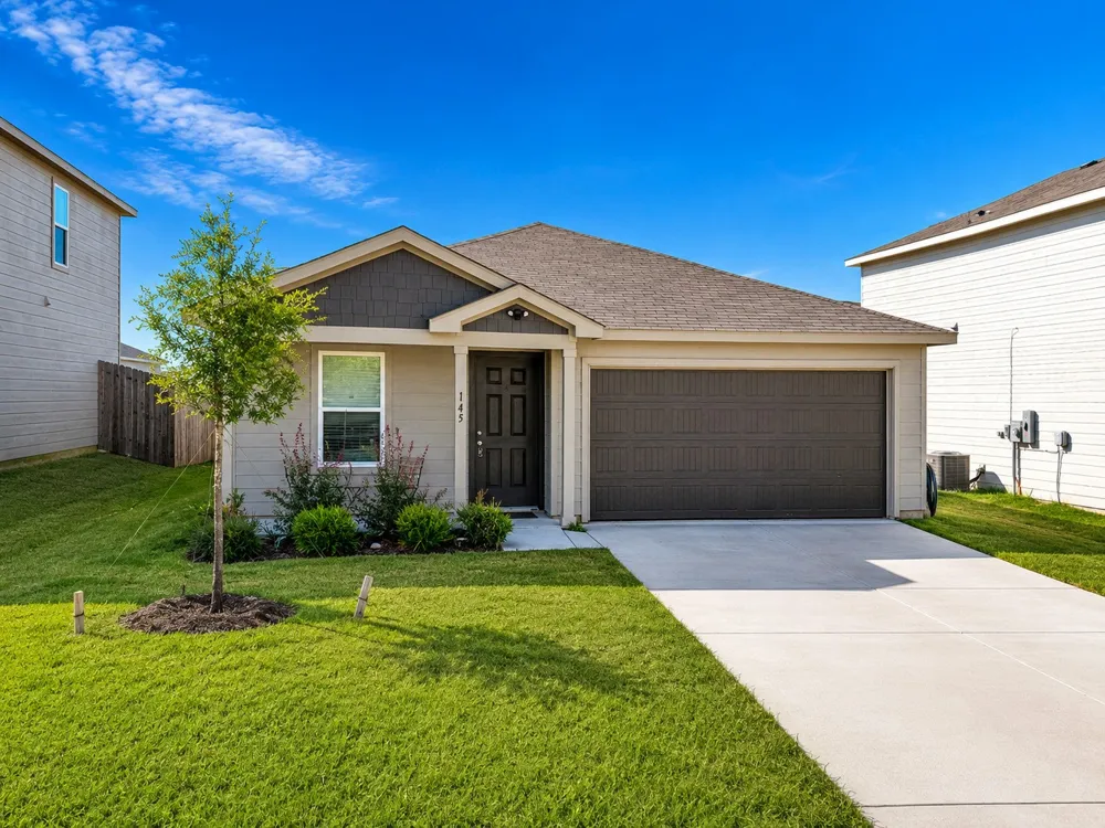 145 Bluebonnet Way Granbury, TX 76048