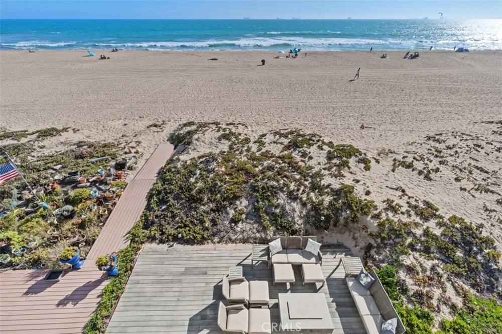 17027 S Pacific Avenue Sunset Beach, CA 90742