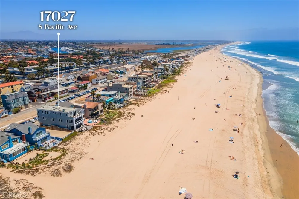 17027 S Pacific Avenue Sunset Beach, CA 90742