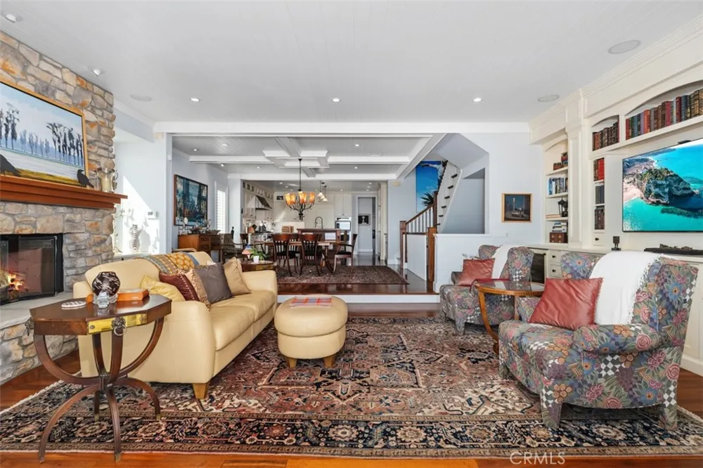 17027 S Pacific Avenue Sunset Beach, CA 90742
