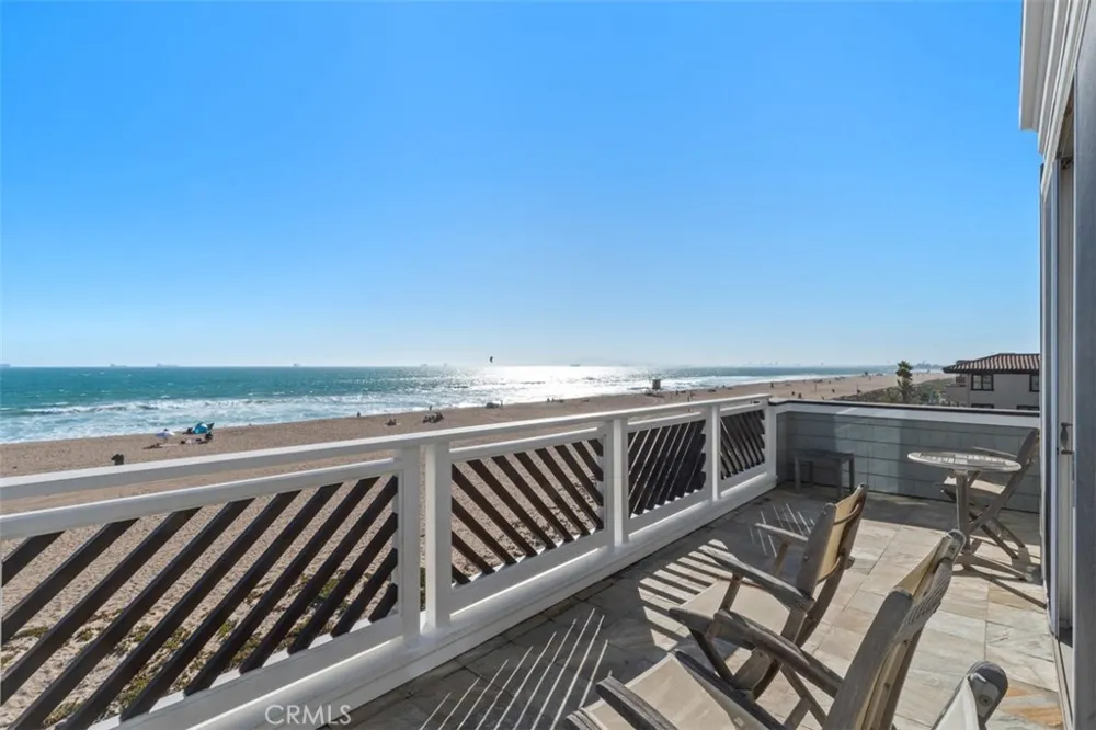 17027 S Pacific Avenue Sunset Beach, CA 90742