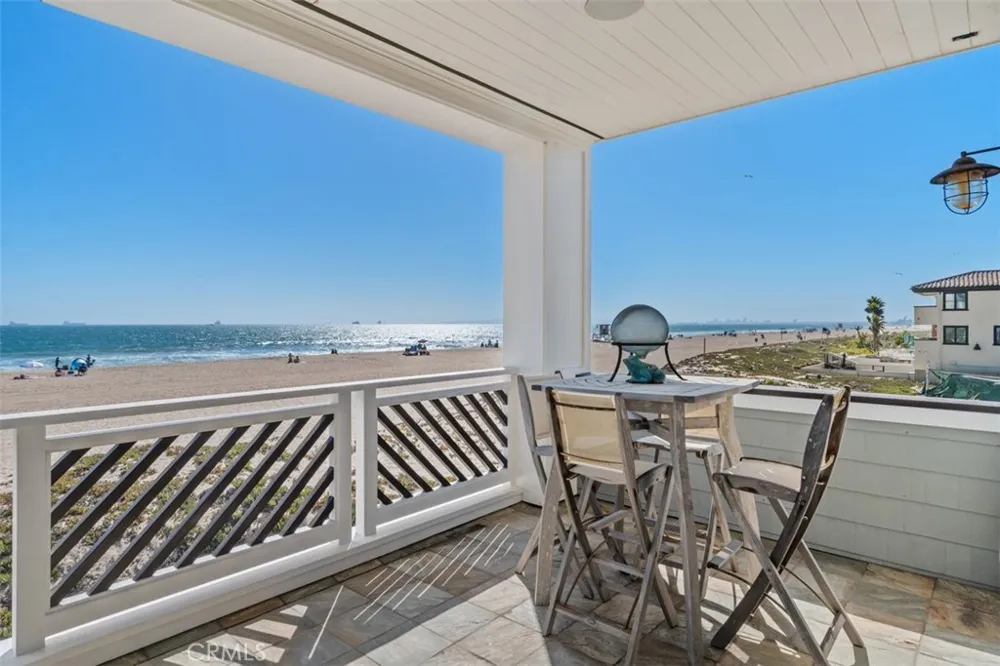 17027 S Pacific Avenue Sunset Beach, CA 90742