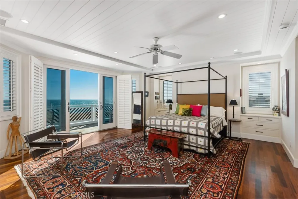 17027 S Pacific Avenue Sunset Beach, CA 90742