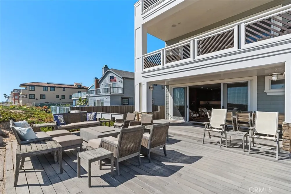 17027 S Pacific Avenue Sunset Beach, CA 90742
