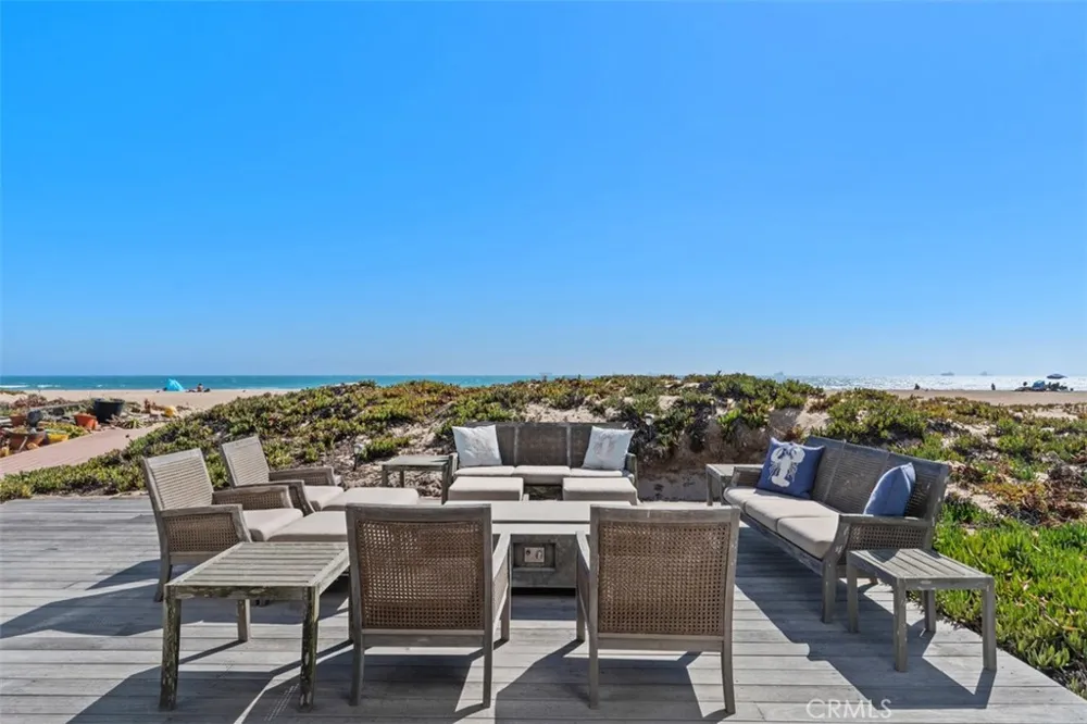 17027 S Pacific Avenue Sunset Beach, CA 90742