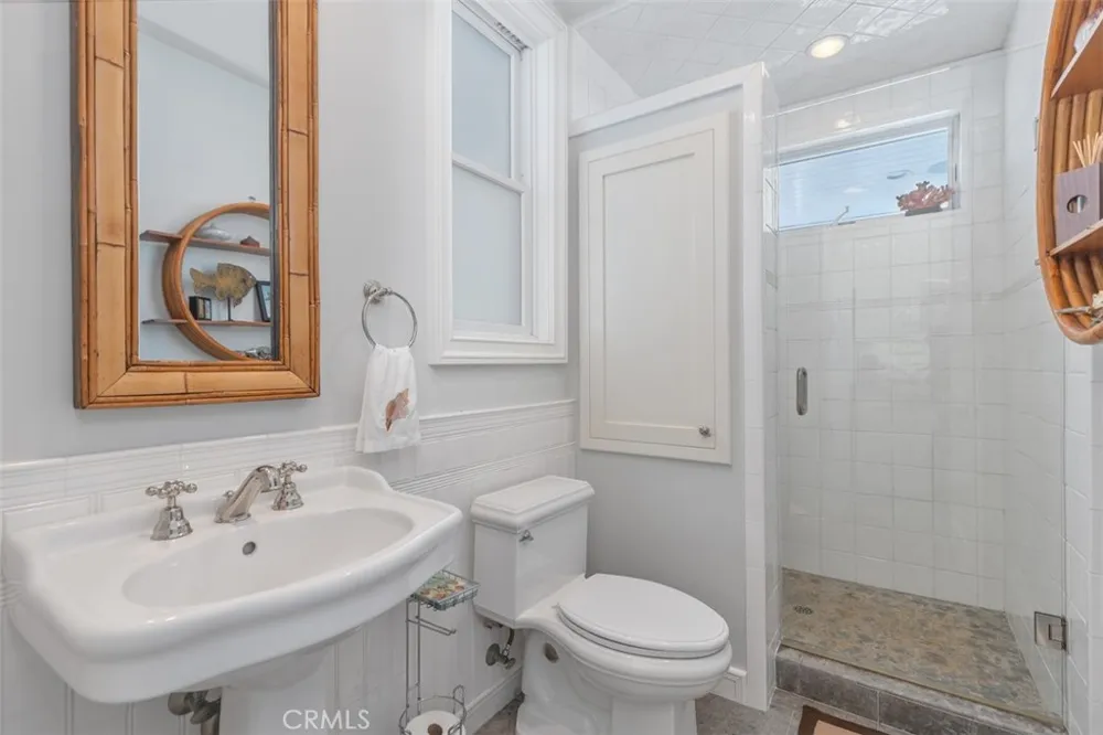 17027 S Pacific Avenue Sunset Beach, CA 90742