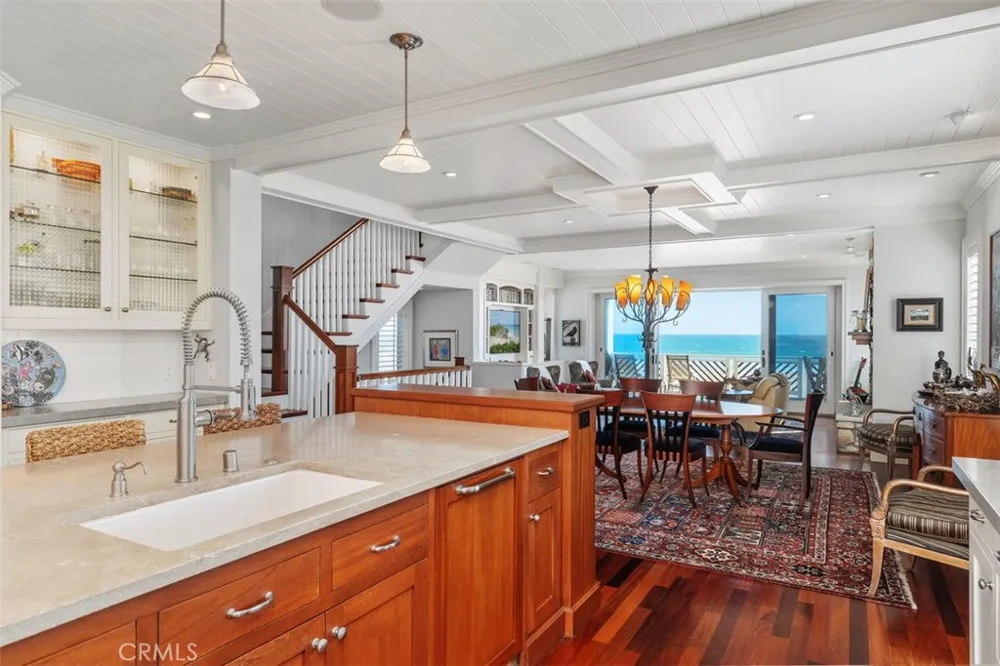 17027 S Pacific Avenue Sunset Beach, CA 90742