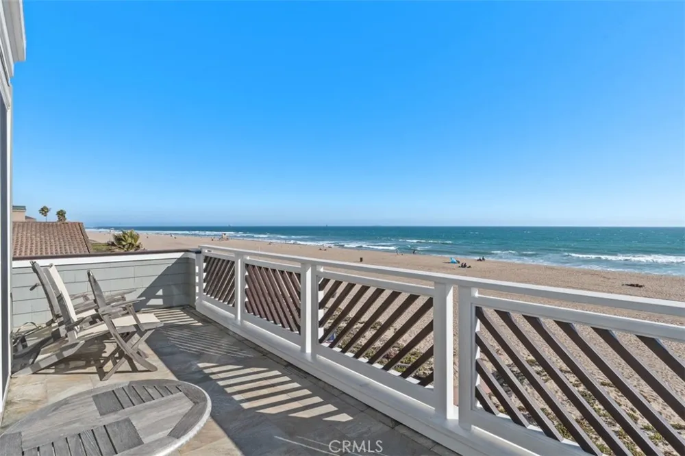 17027 S Pacific Avenue Sunset Beach, CA 90742