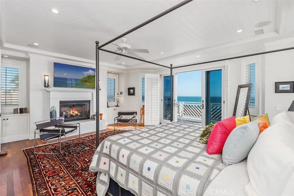 17027 S Pacific Avenue Sunset Beach, CA 90742