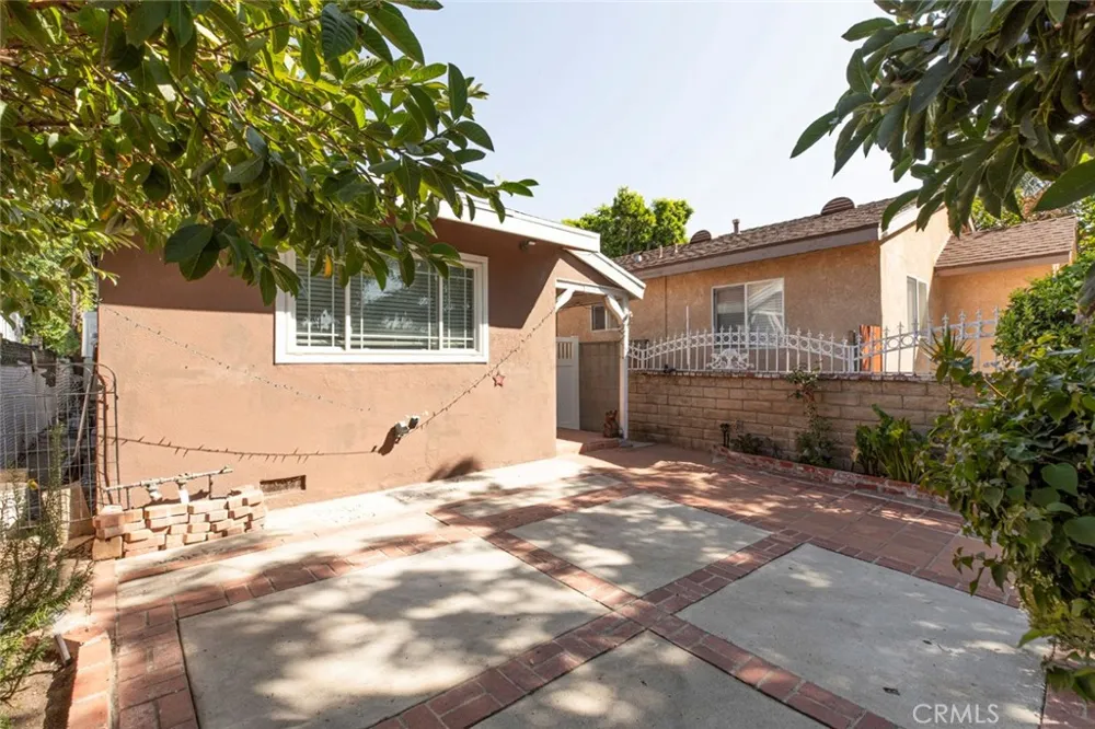 13158 Carl Pacoima, CA 91331