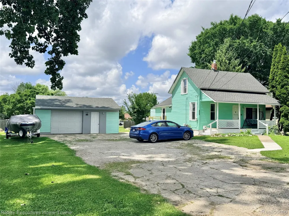 38303 Little Mack Avenue Clinton Charter Township, MI 48036