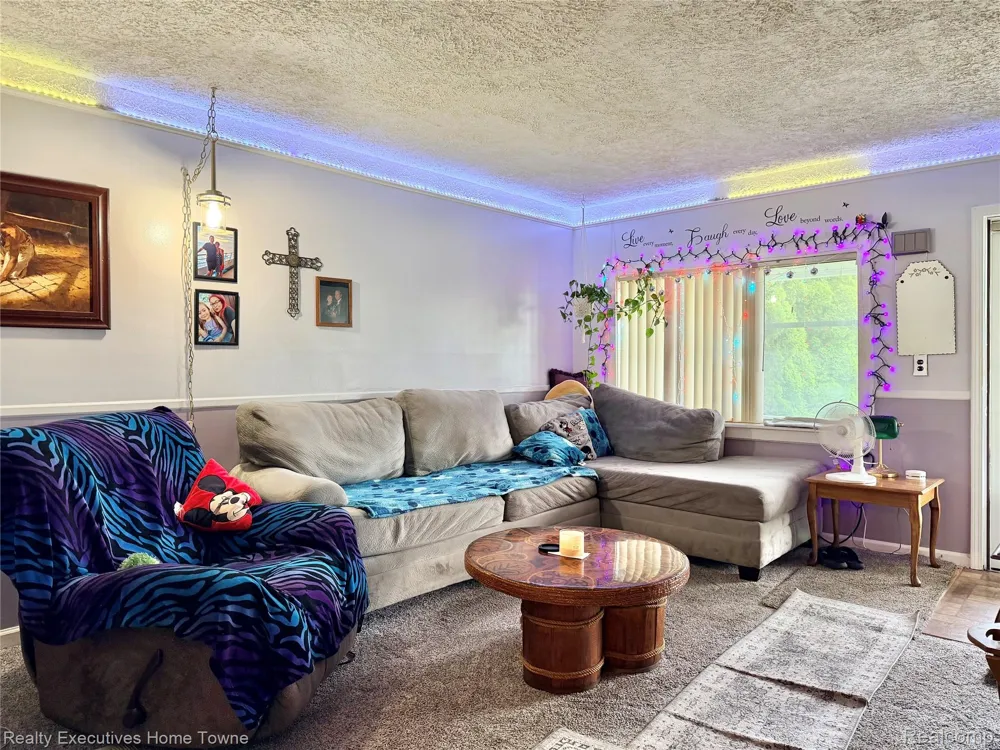 38303 Little Mack Avenue Clinton Charter Township, MI 48036