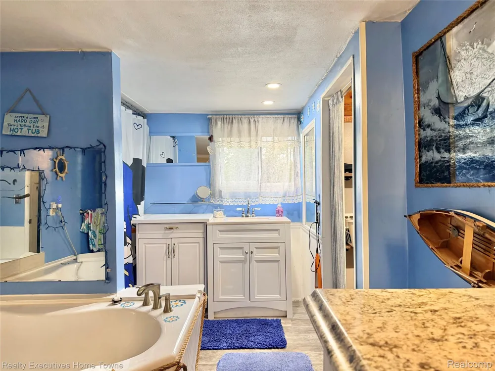 38303 Little Mack Avenue Clinton Charter Township, MI 48036